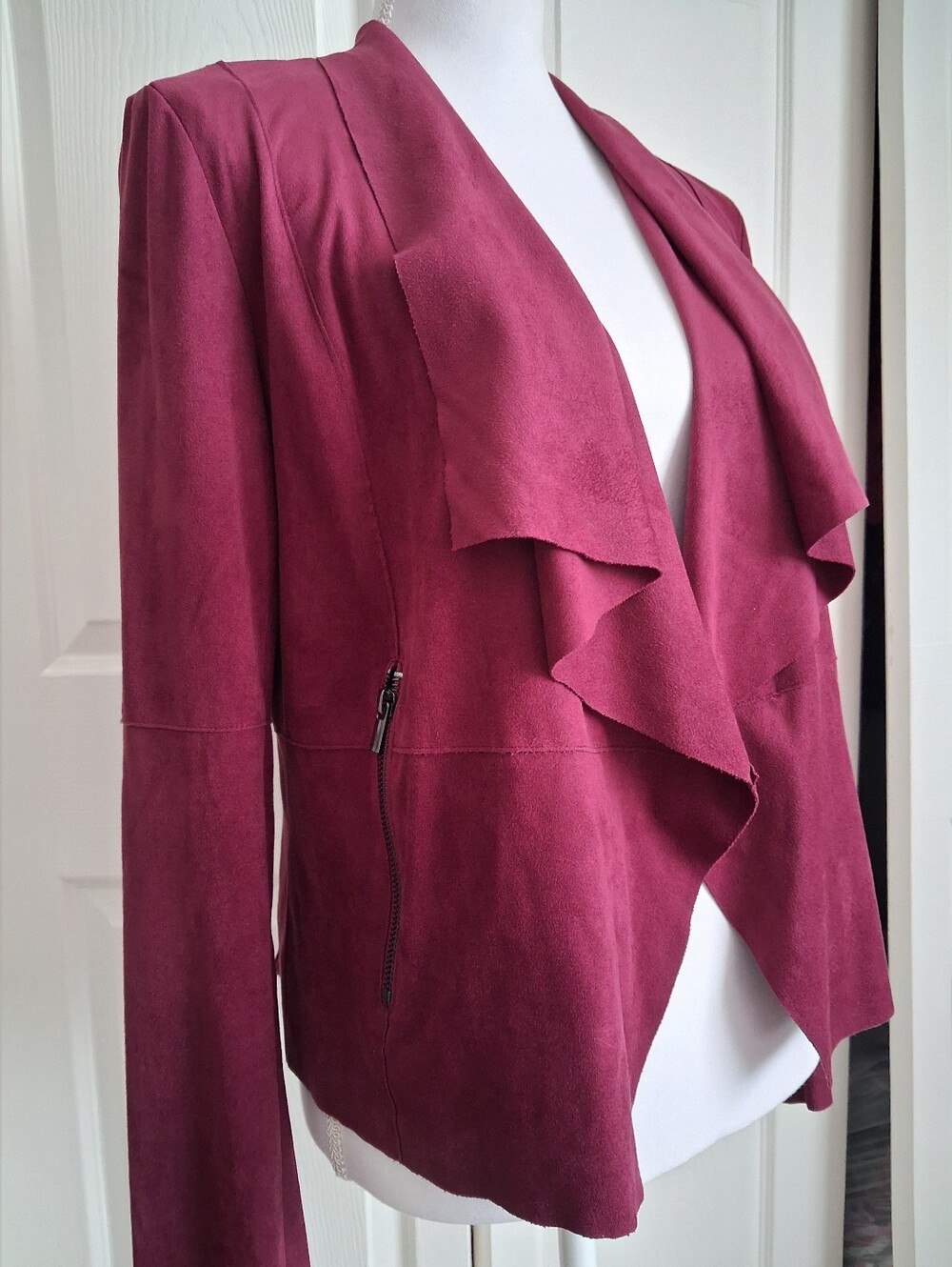 Bagatelle Collection Burgundy Faux Suede Draped Open-Front Jacket. Size M.